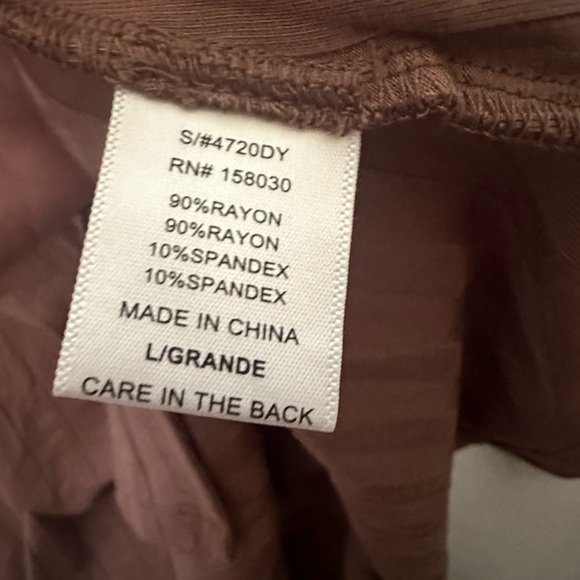 Love Tree Women's Brown Rib Knit Mock Neck Mini Dress with Side Slit Size L - Picture 9 of 9